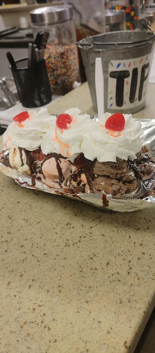 Make Your Own Banana Split