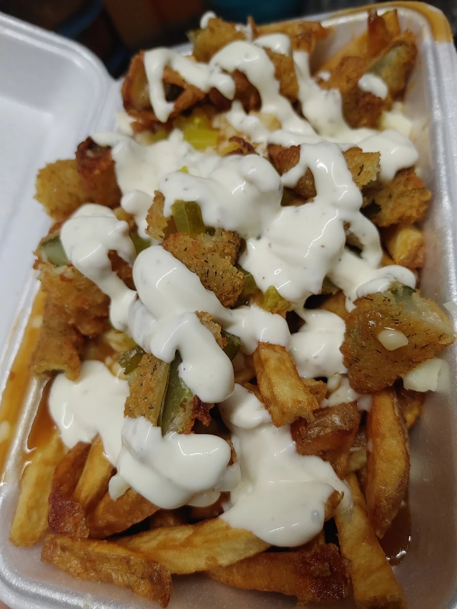 Dill Pickle Poutine