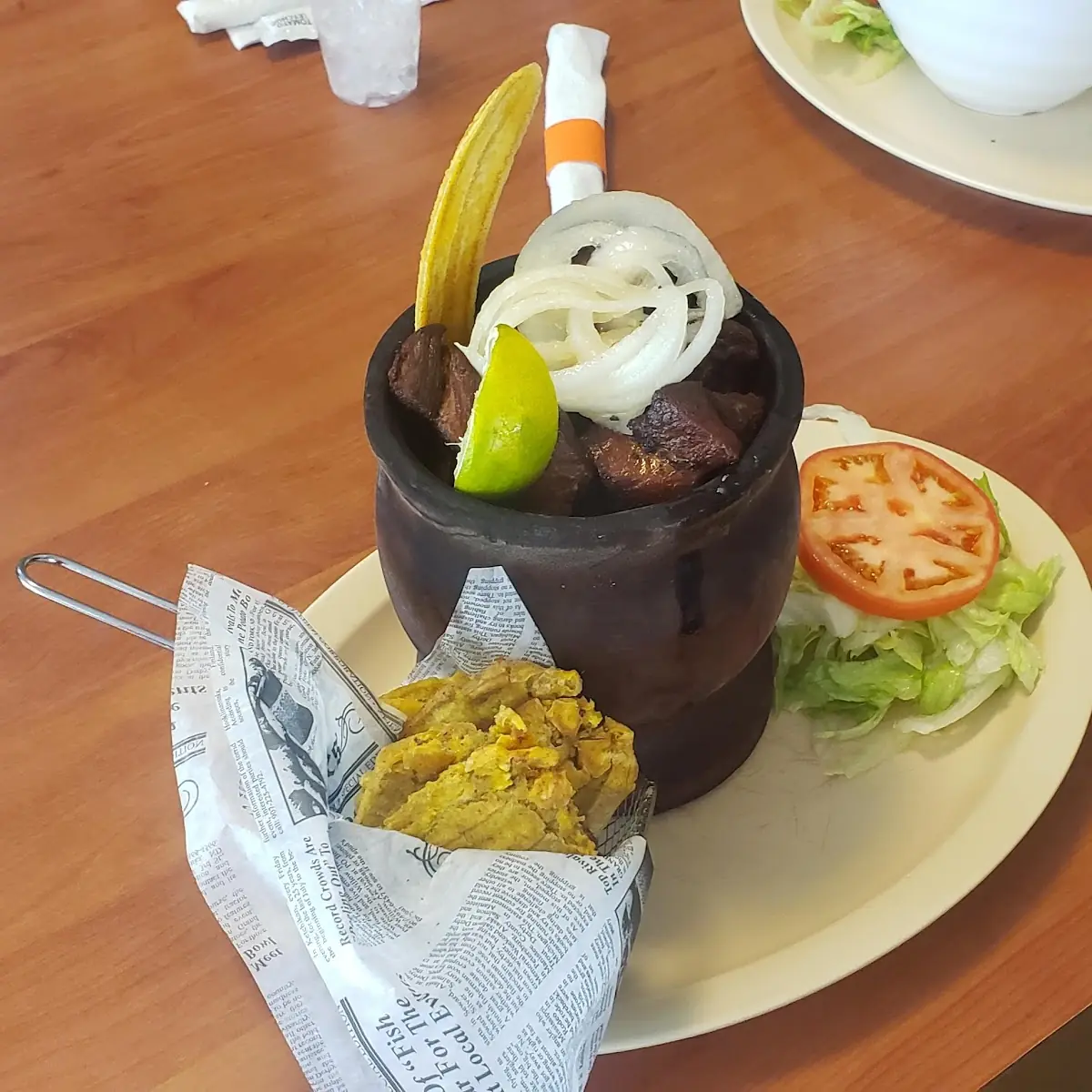 Carne Frita Con Tostones