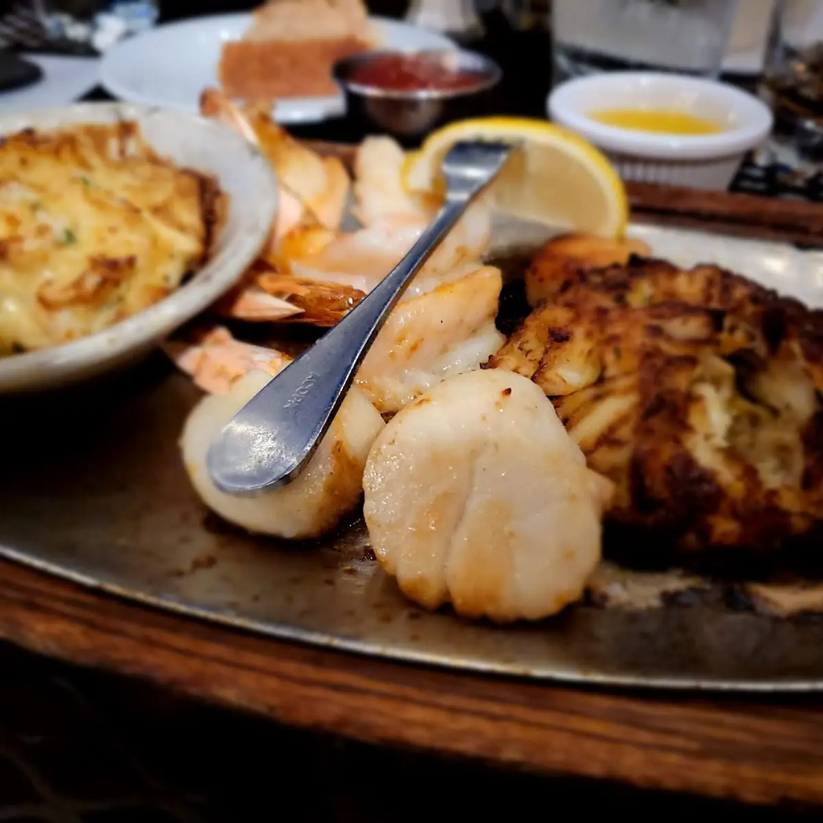 Broiled Seafood Platter