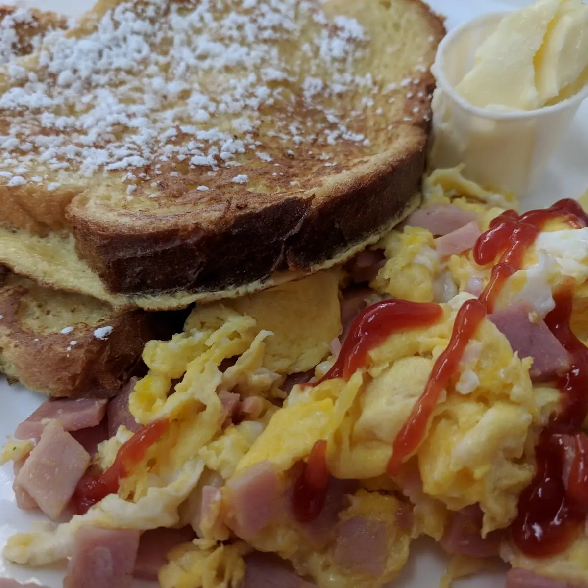 Scrambled Eggs with Chopped Ham
