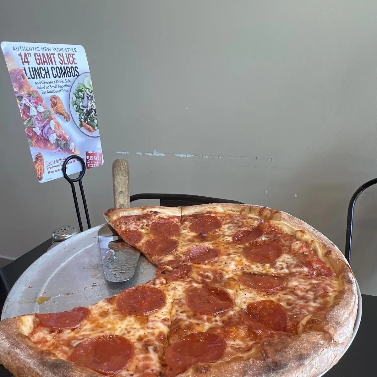 New York Style Pepperoni Pizza