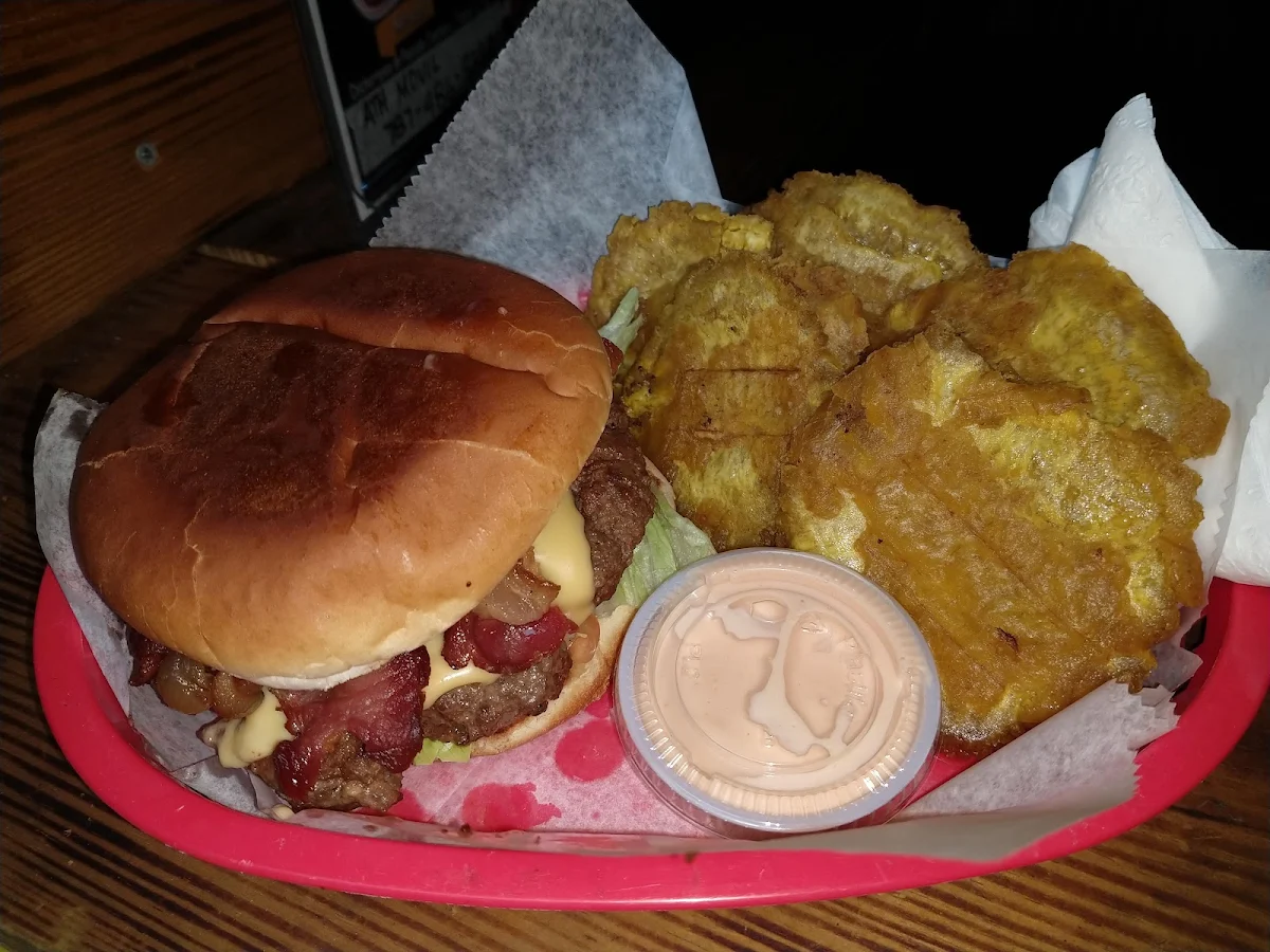 Q'Ltura Bacon Burger