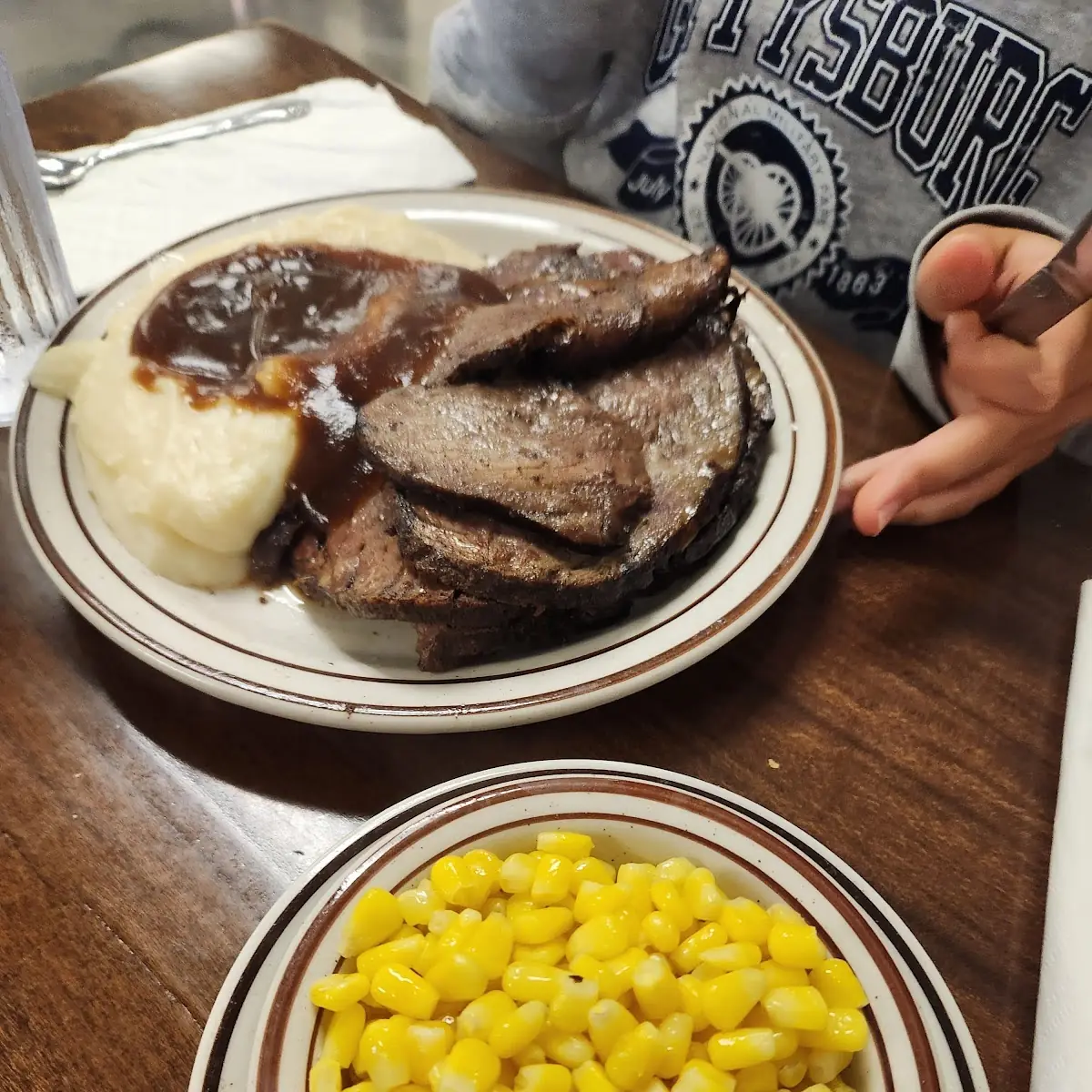 Roast Beef Cream Potatoes and Gravy with Fresh Corn