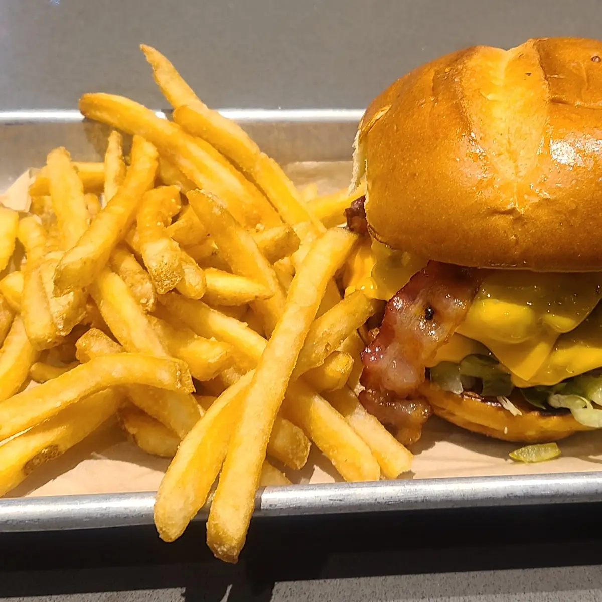 HONEY BBQ BACON BURGER