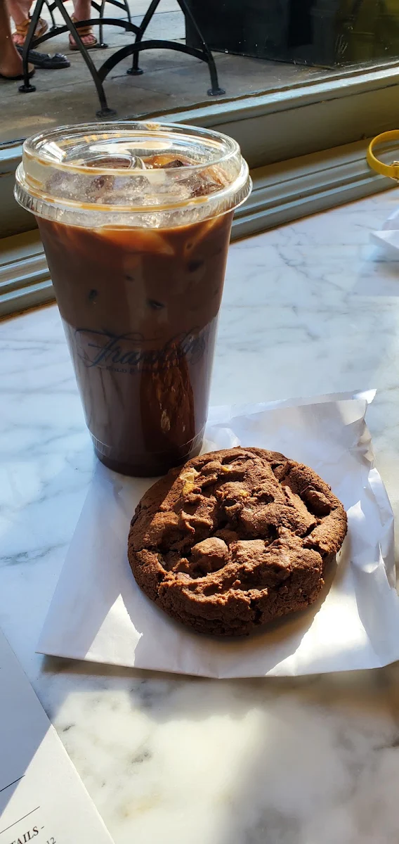 Chocolate Chip Cookie