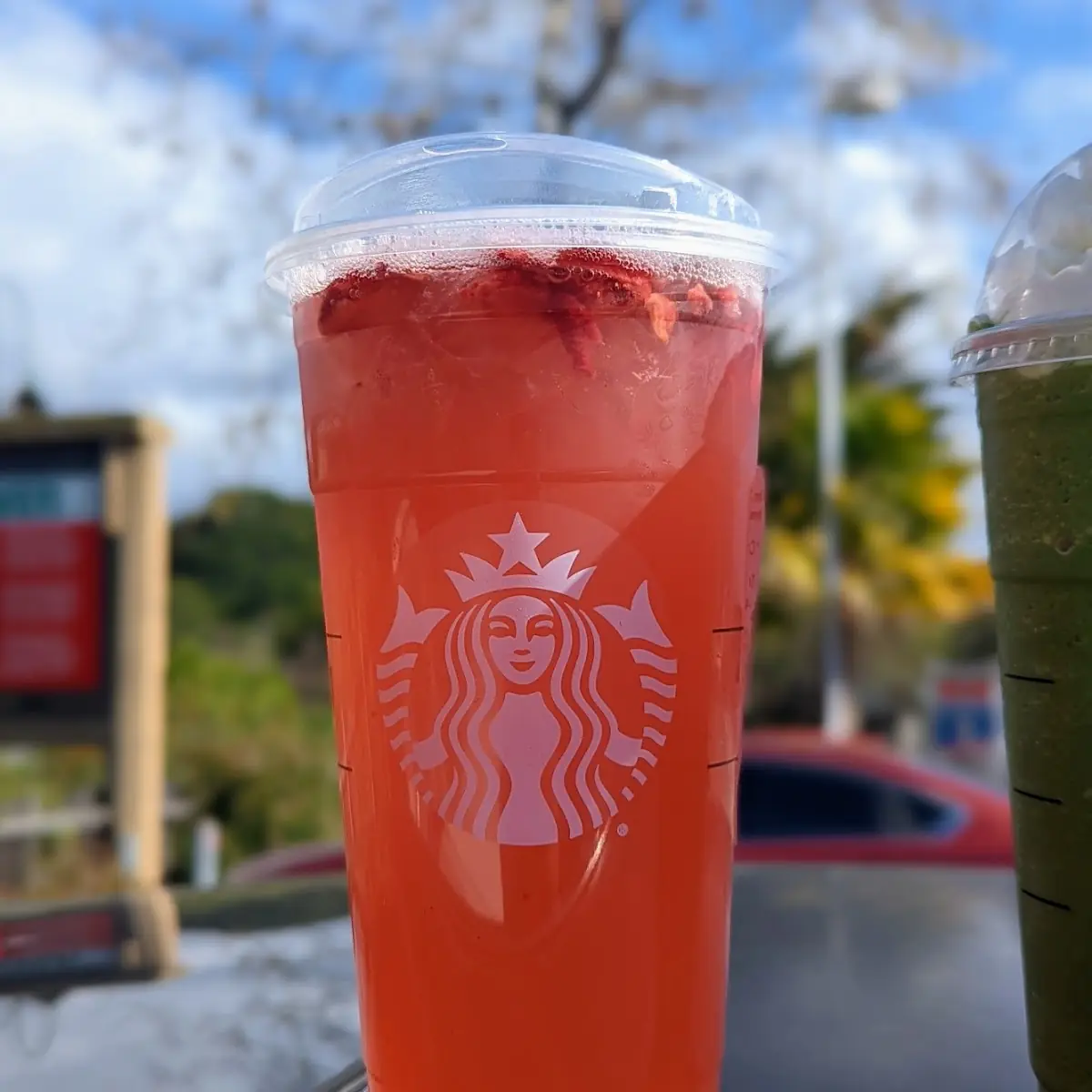 Strawberry Açaí Lemonade Starbucks Refreshers Beverage
