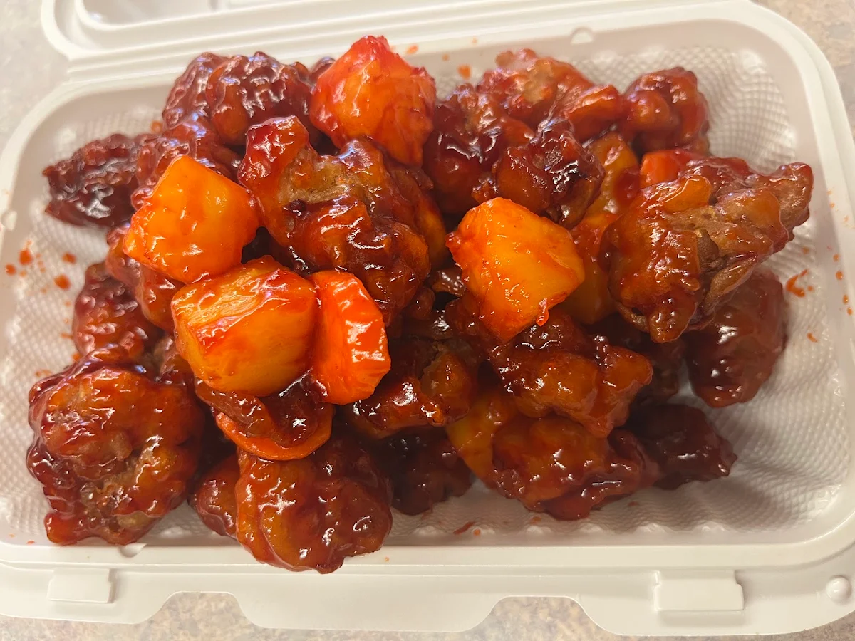Sweet & Sour Sauce, Dizzy D's Diner中西餐厨房