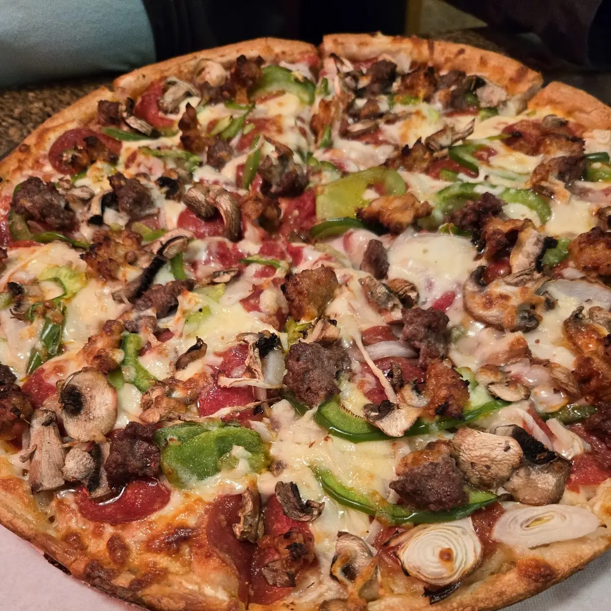 Deluxe Pizza