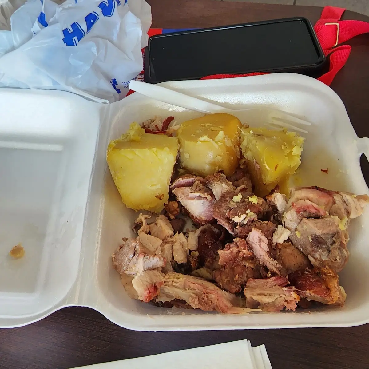 Pernil Y Batata Frita