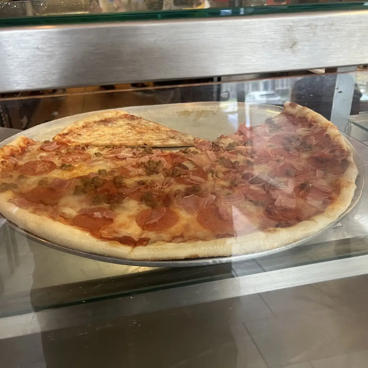 Sliced Pizza Napoli