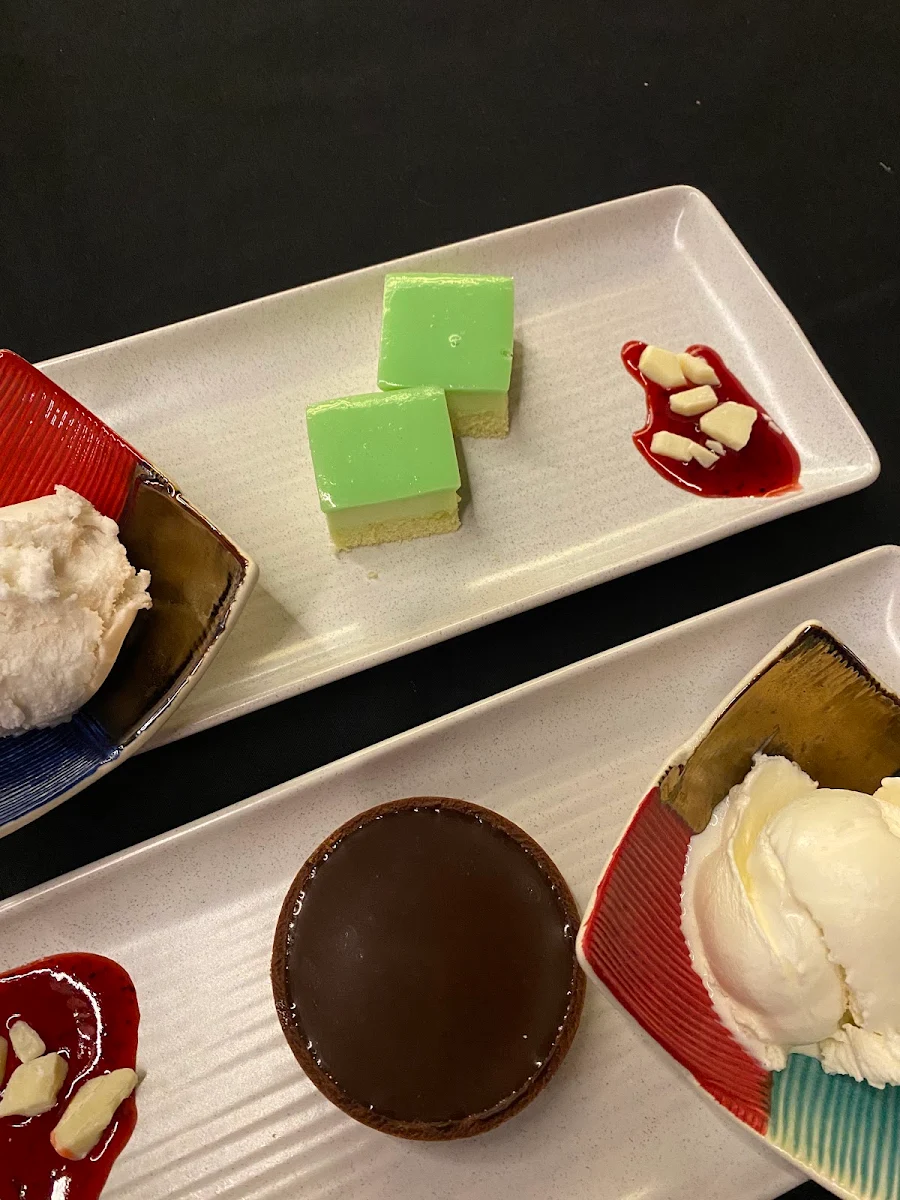 Pandan Sponge & Mousse Cake w Coconut Sorbet, Lantern On the Quay