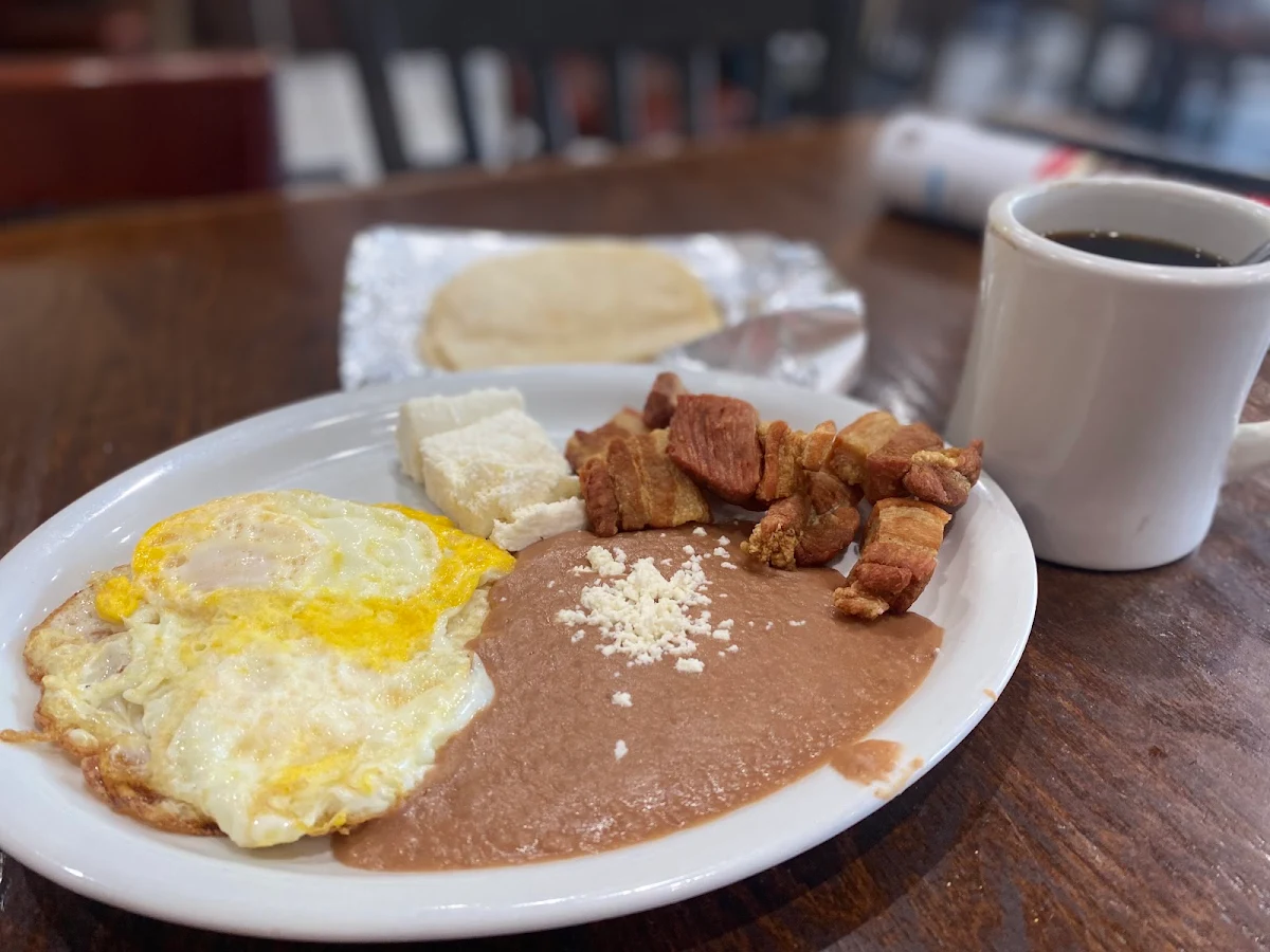 Bistec Ranchero C Huevo