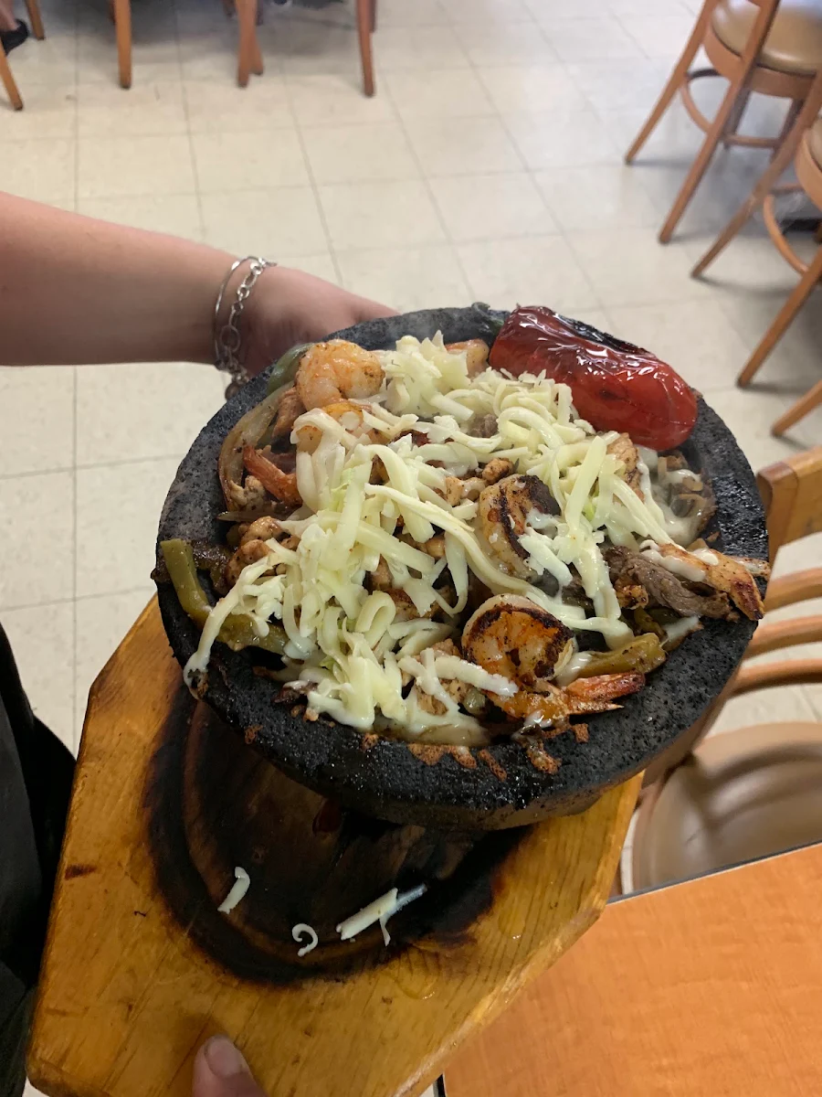 Parrillada El Molcajete 36 El Molcajete Grill