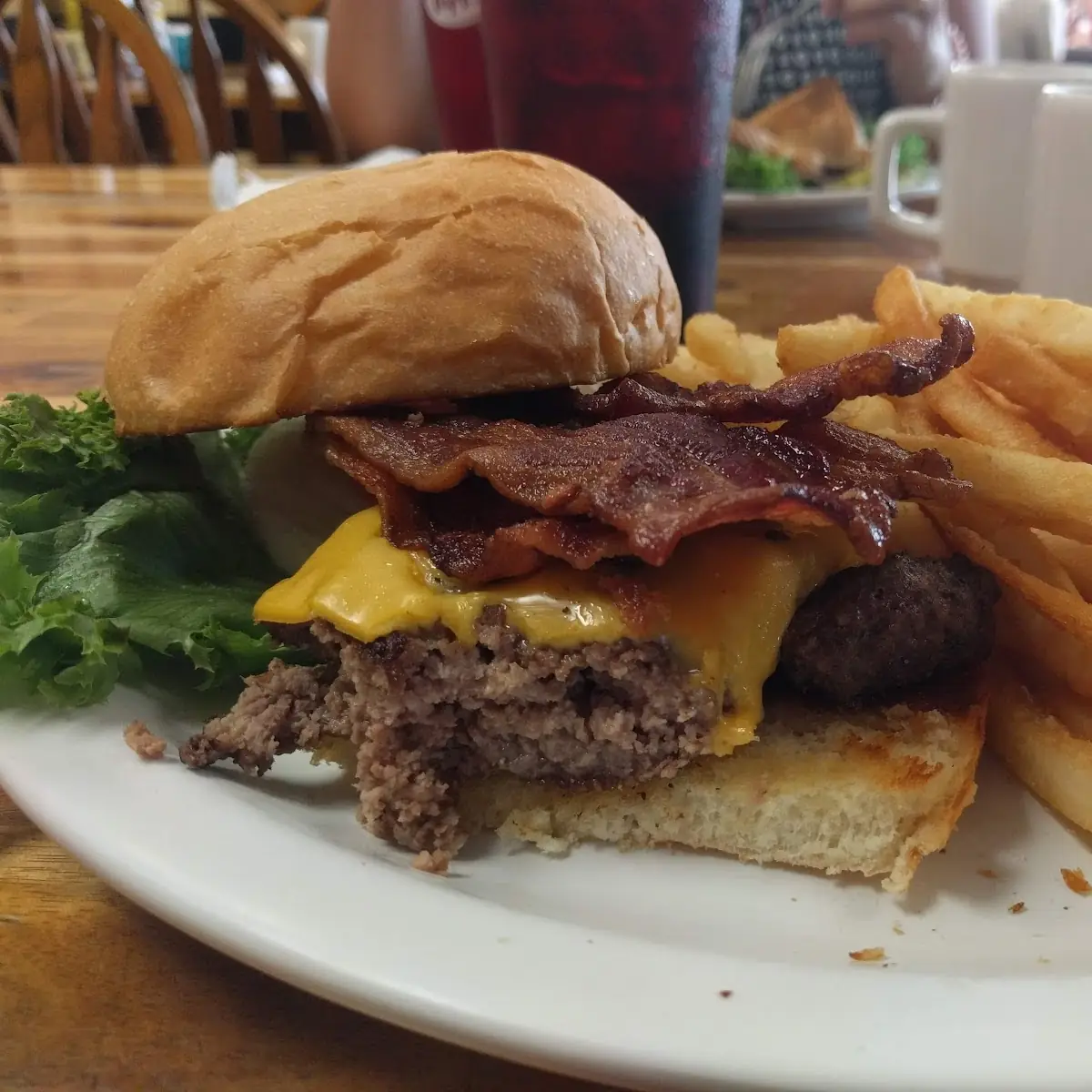 Bacon Cheeseburger (8 oz)