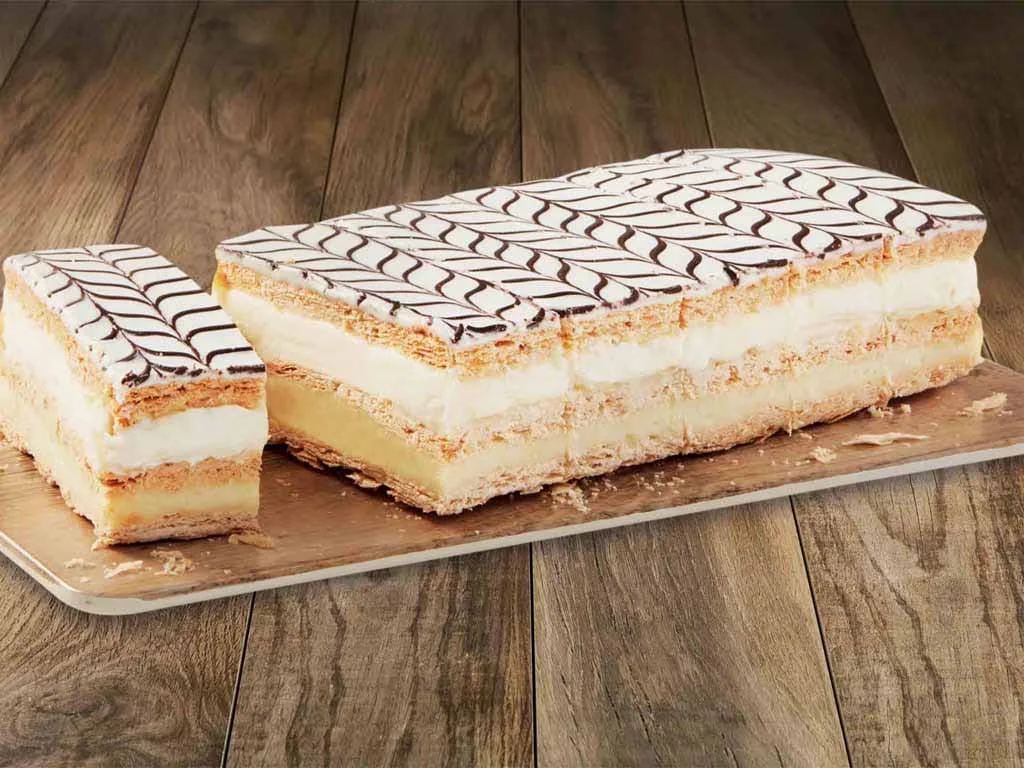 Millefeuille, Restaurant et bar St-Hubert