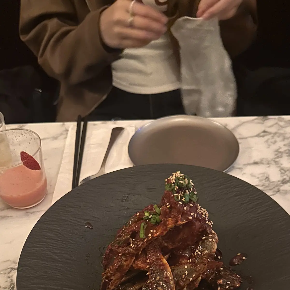 양념게장 Spicy Marinated Crab, Comma