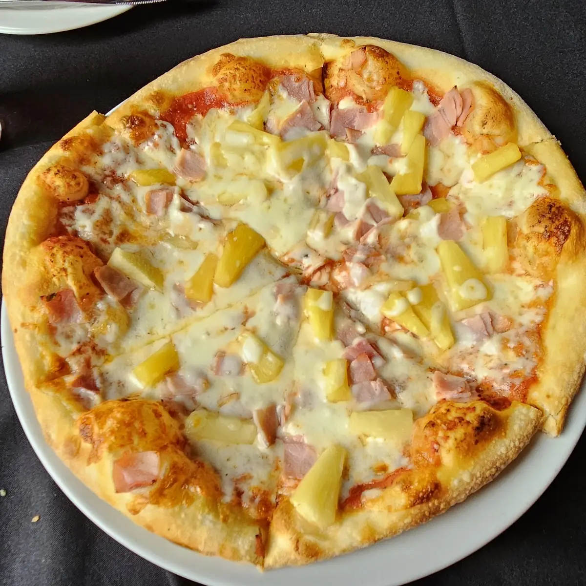 Hawaiian Pizza