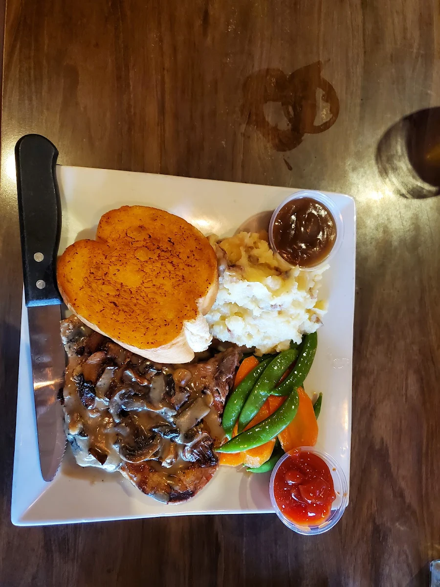 Highlights, Park & Trestle Pub and Restaurant