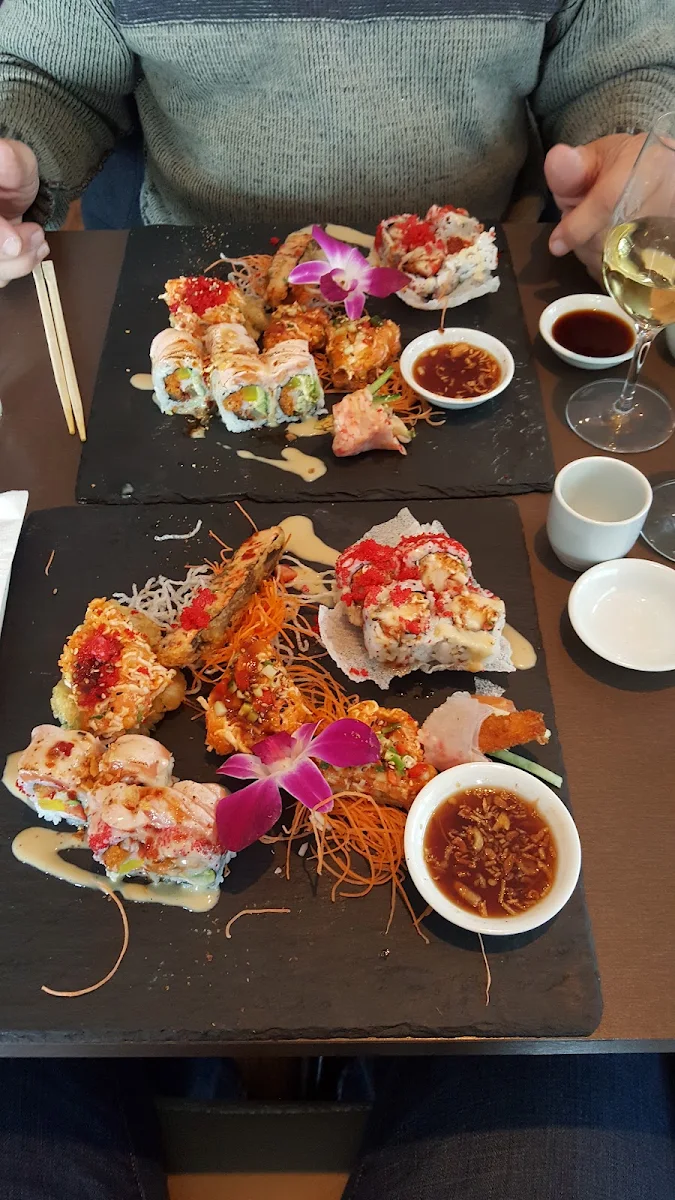 Pizza sushi4 MCX, Uni Sushi