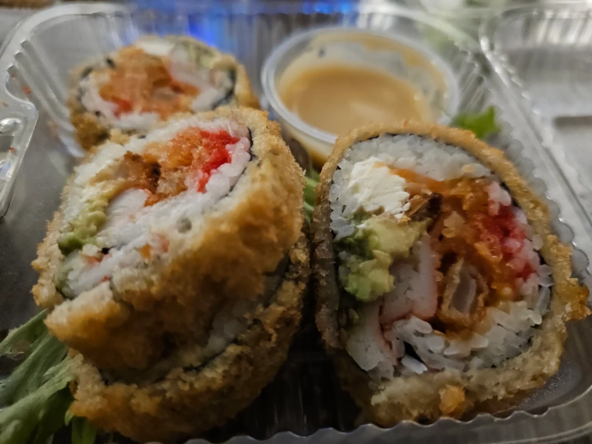 Volcano Roll, Uni Sushi