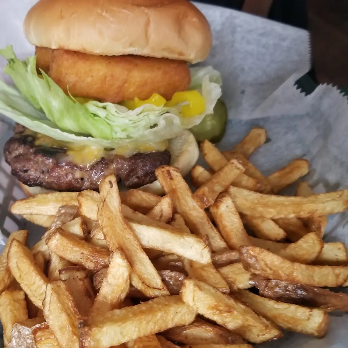 Cheeseburger Deluxe
