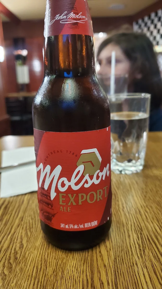Beer, Reuben's Restaurant Delicatessen