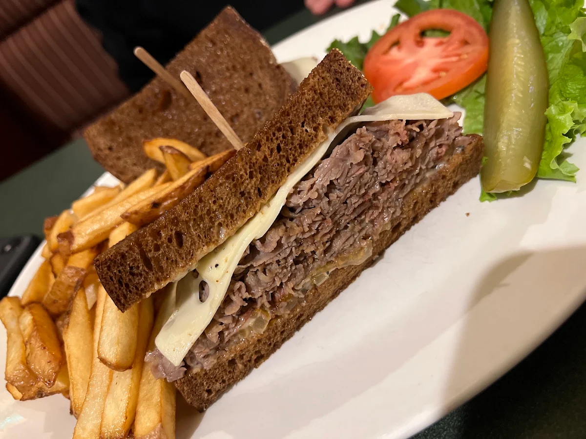 Roast Beef Melt, Reuben's Restaurant Delicatessen
