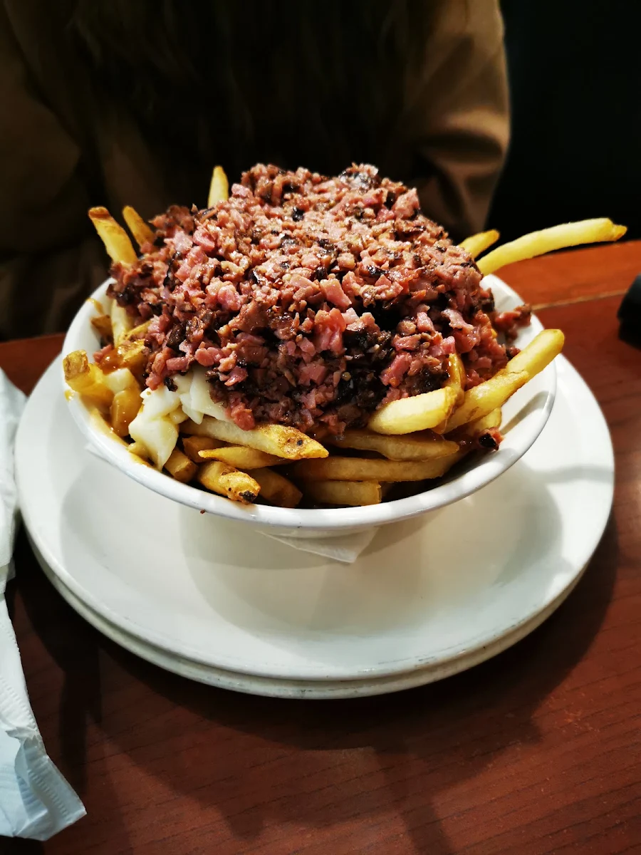Smoked Meat Poutine, Reuben's Restaurant Delicatessen