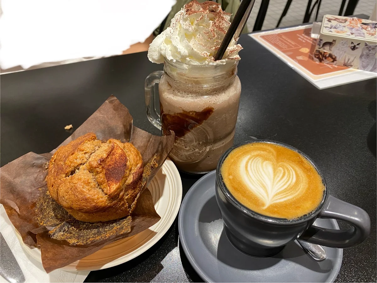 아이스초콜릿 블루베리머핀 라떼, Cafe Lelunar