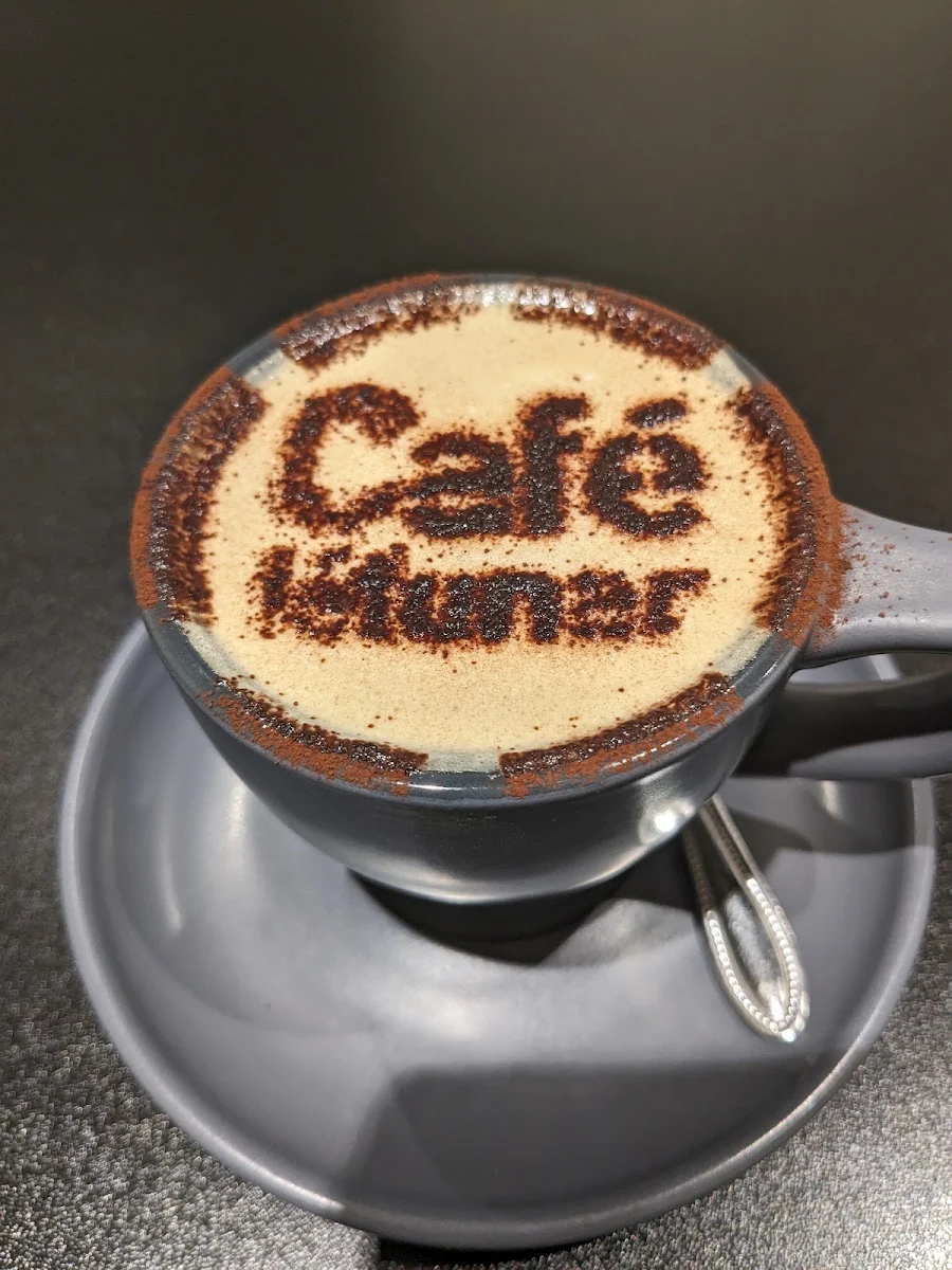 Cappuccino, Cafe Lelunar