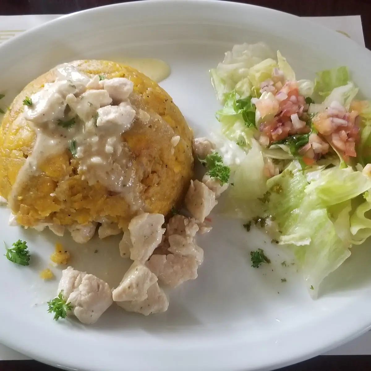 Mofongo Relleno De Pollo