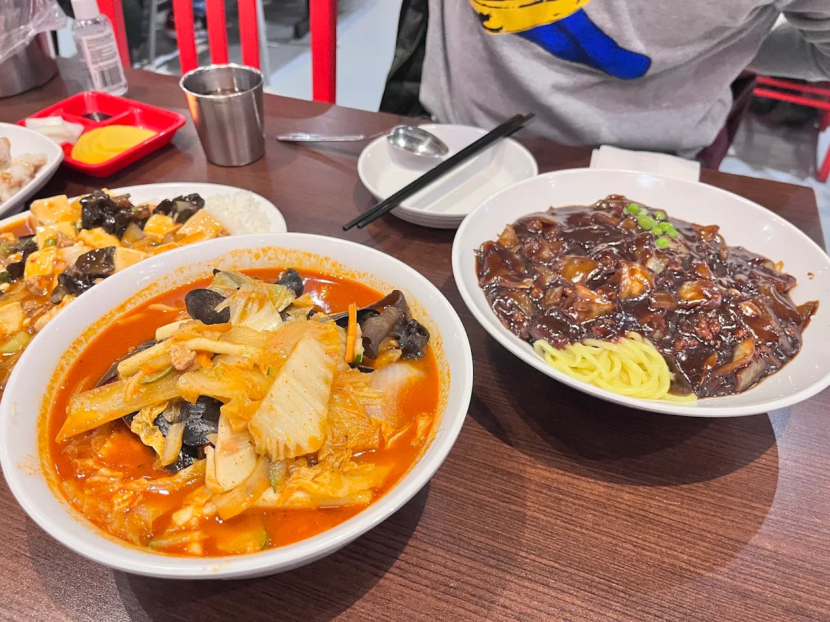 Jjamppong Bab, KIM'S NOODLE Steeles