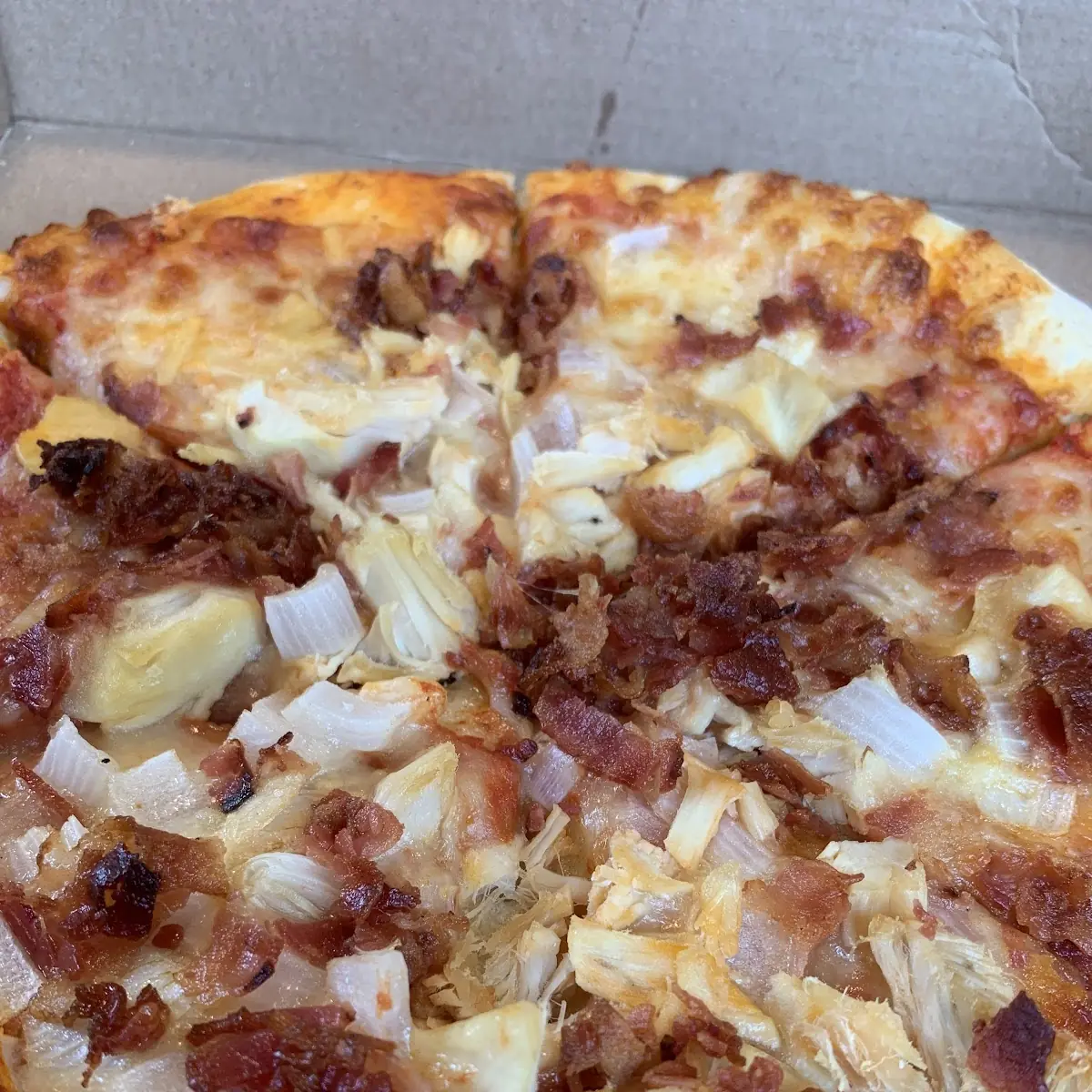 Grilled Chicken Bacon Onion Pizza
