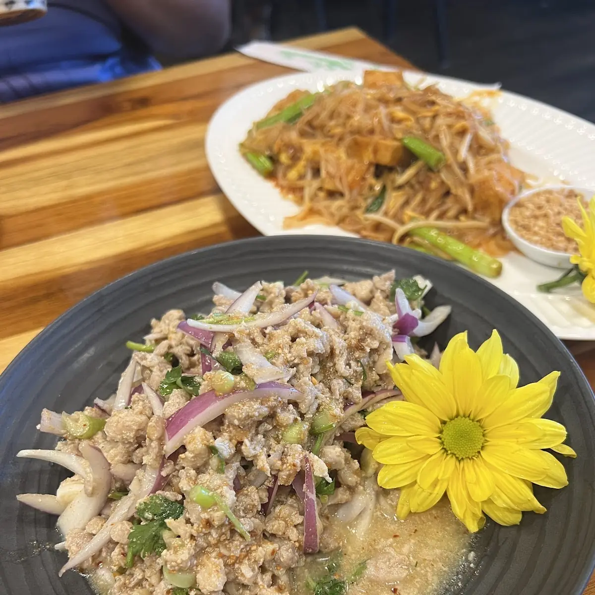 Nam Tok Salad