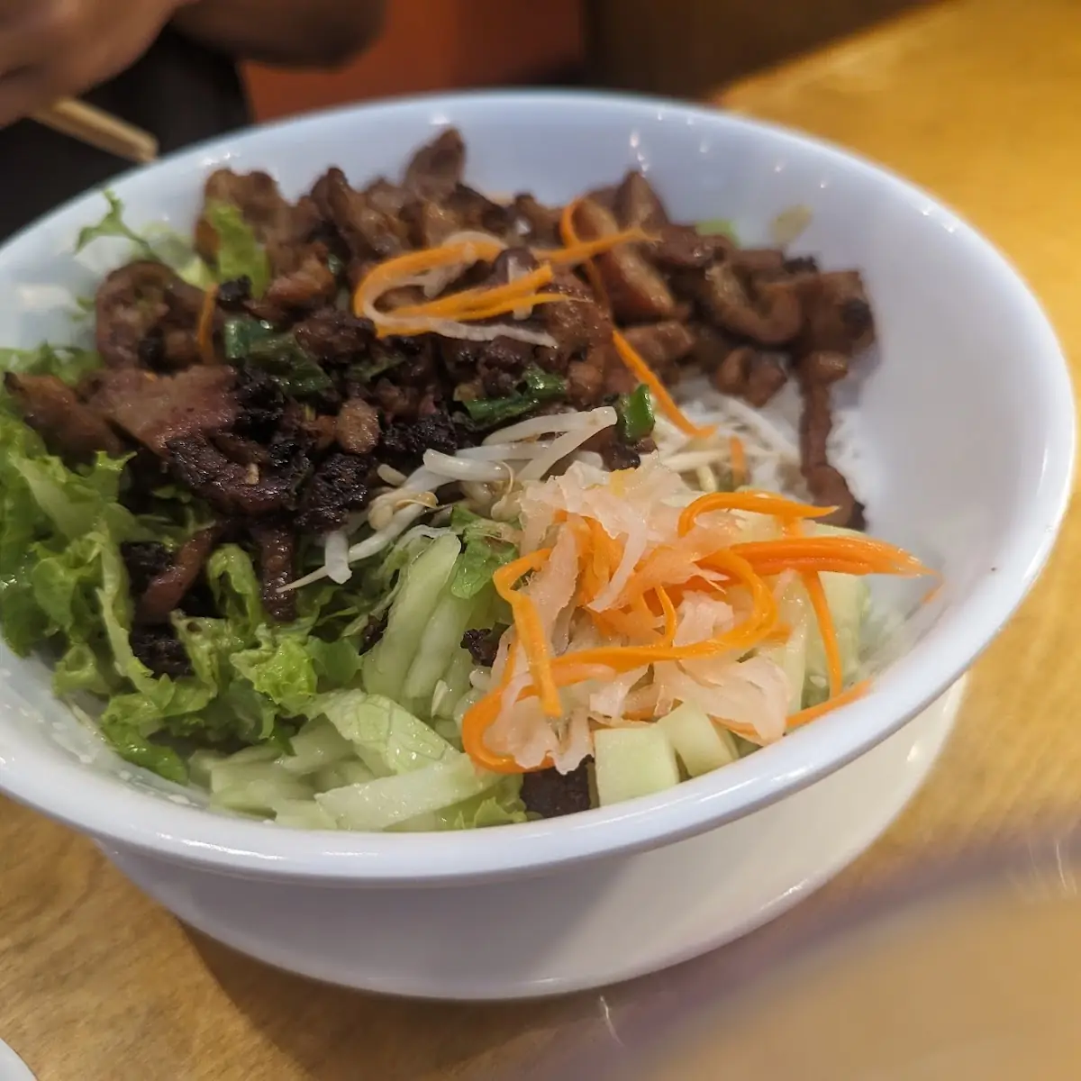Stir-Fried Lemongrass Beef & Egg Roll Vermicelli
