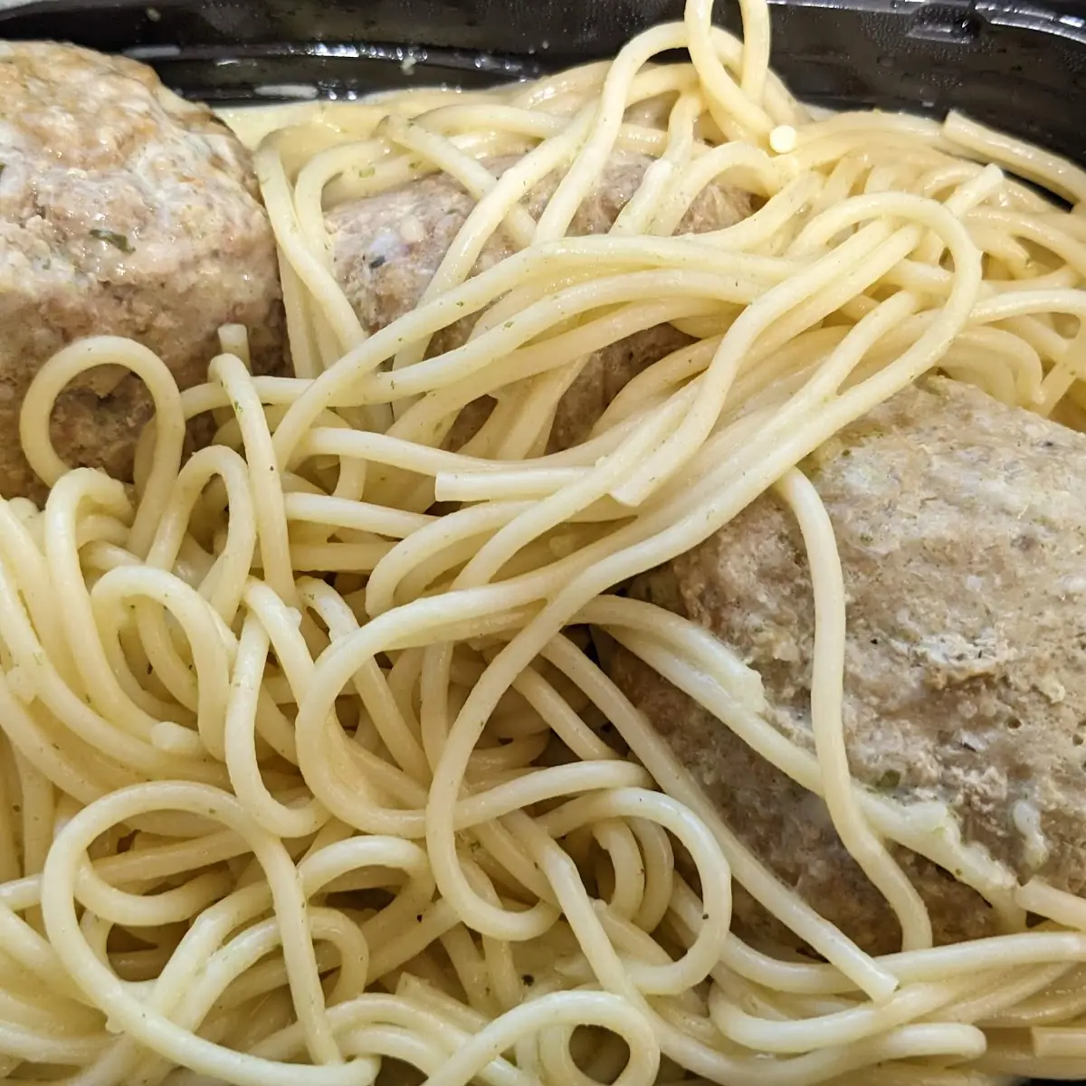 Spaghetti Pesto Meatball