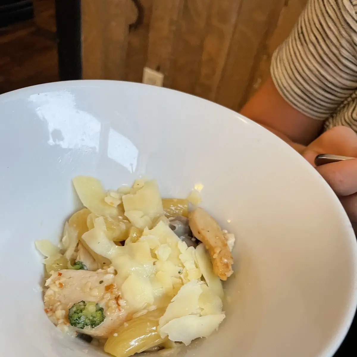 Spicy Chicken Alfredo Pasta, Artisan Grill