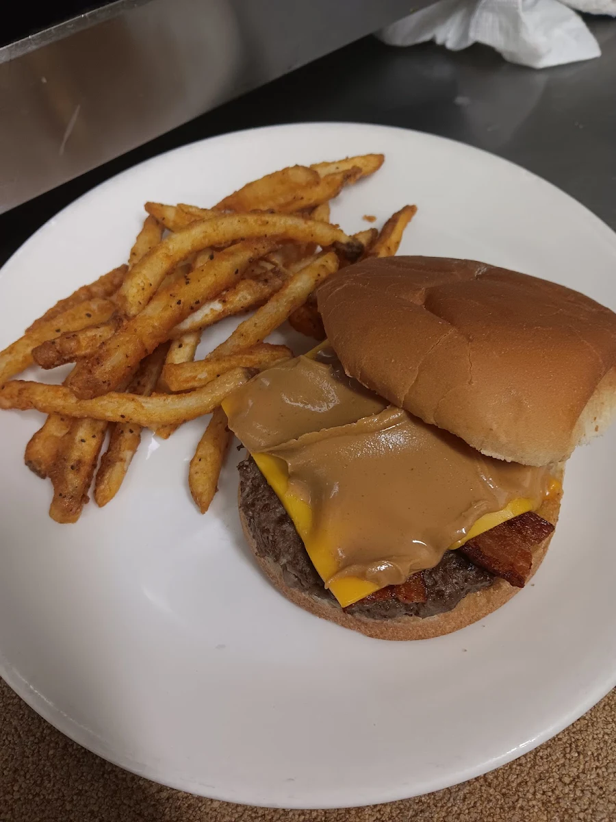 Peanutbutter Bacon Burger Fries