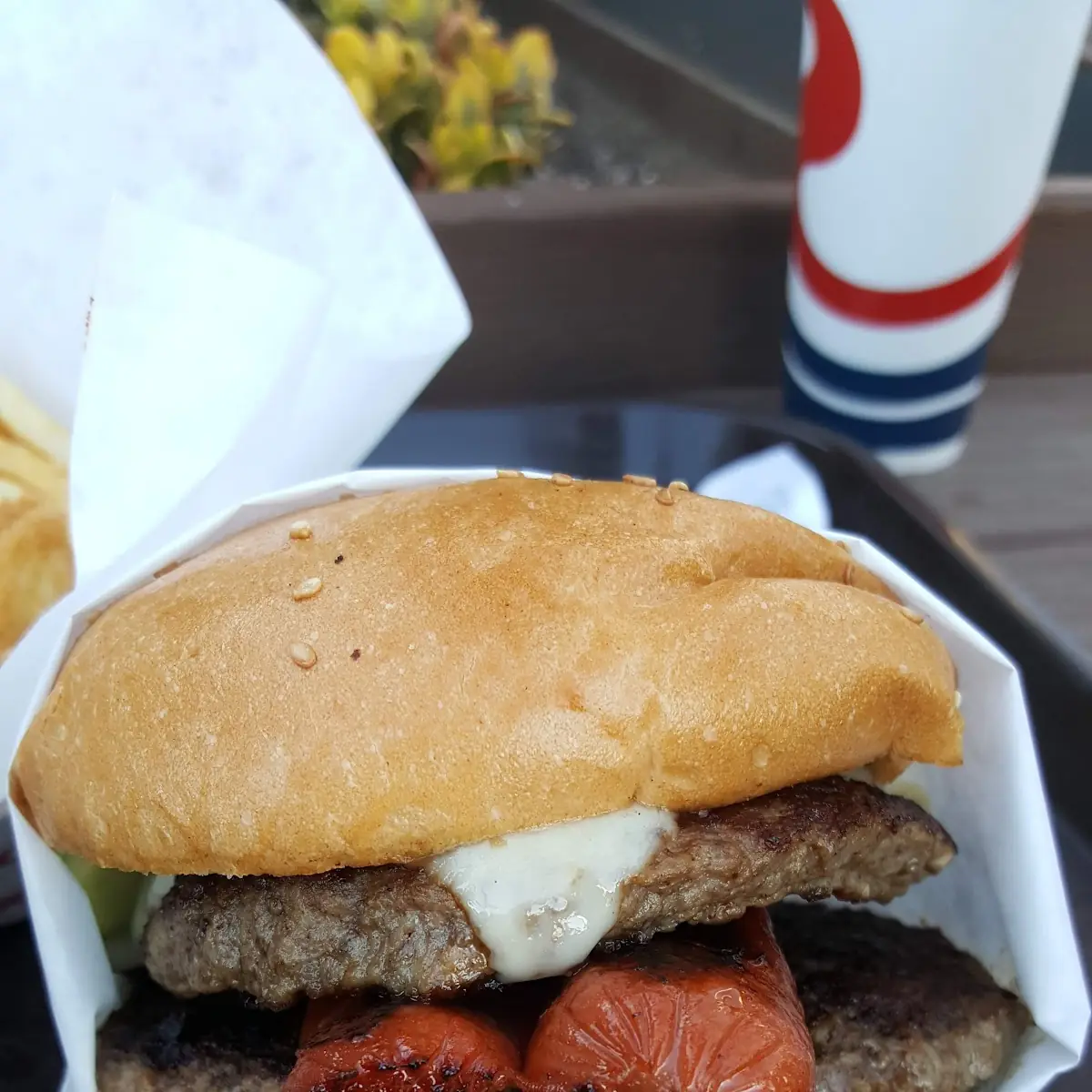 Macho Burger