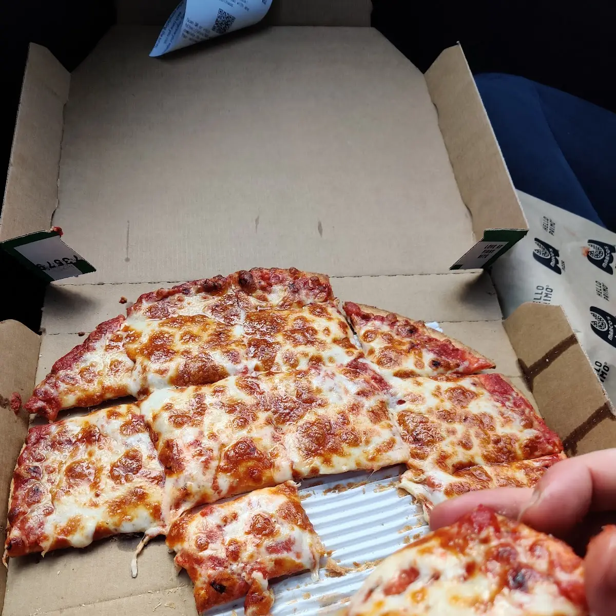 Extra Cheese Medium Thin Crust Pizza