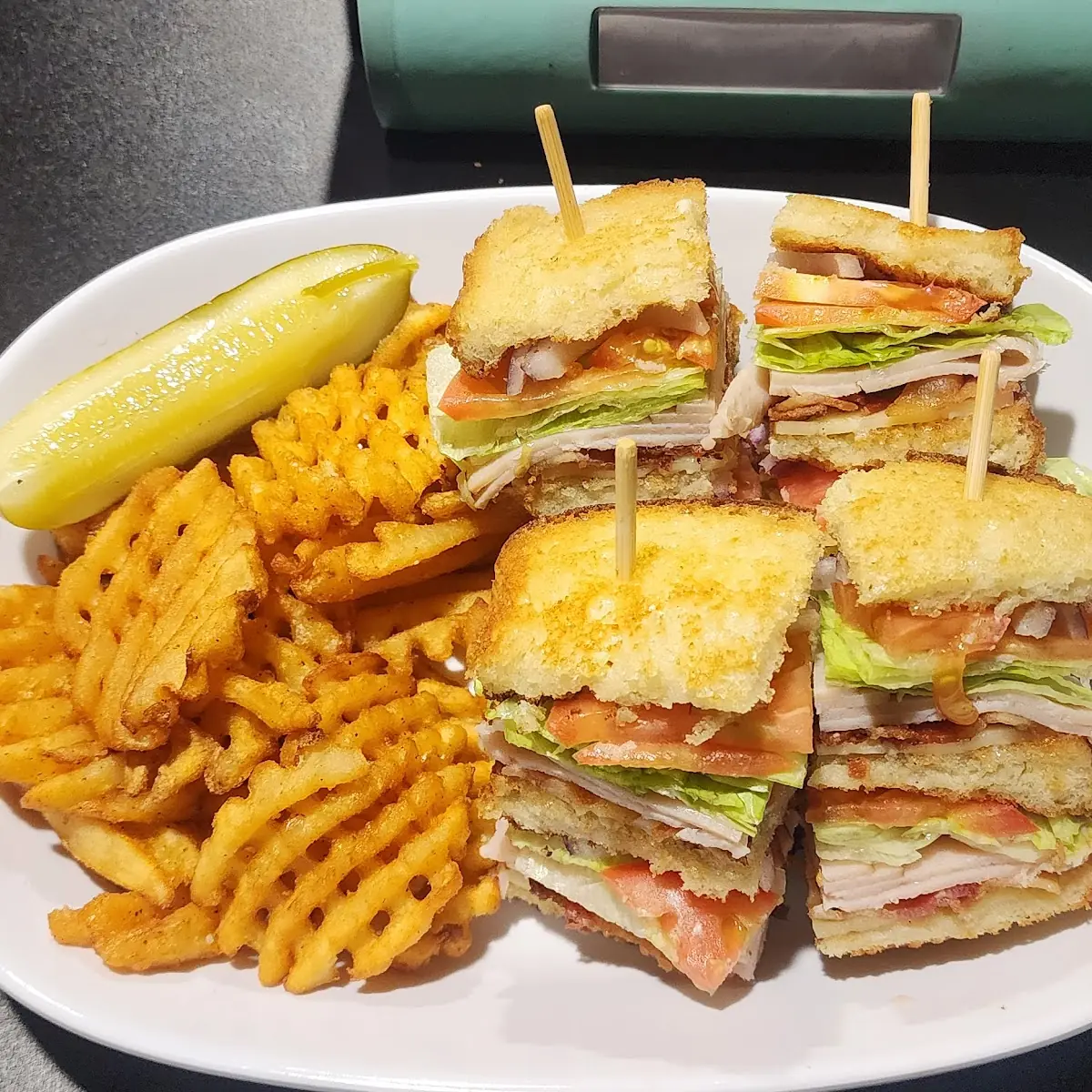 dbl Deck Turkey Club