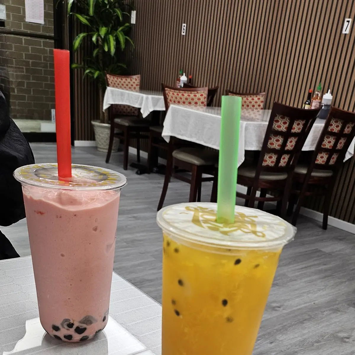 Mango Passion Fruit Tea with Lychee Jelly