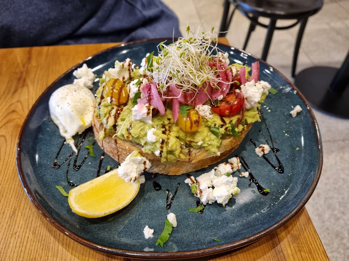 Smashed Avocado Recommended GFO Vo, Muse Ivanhoe Cafe