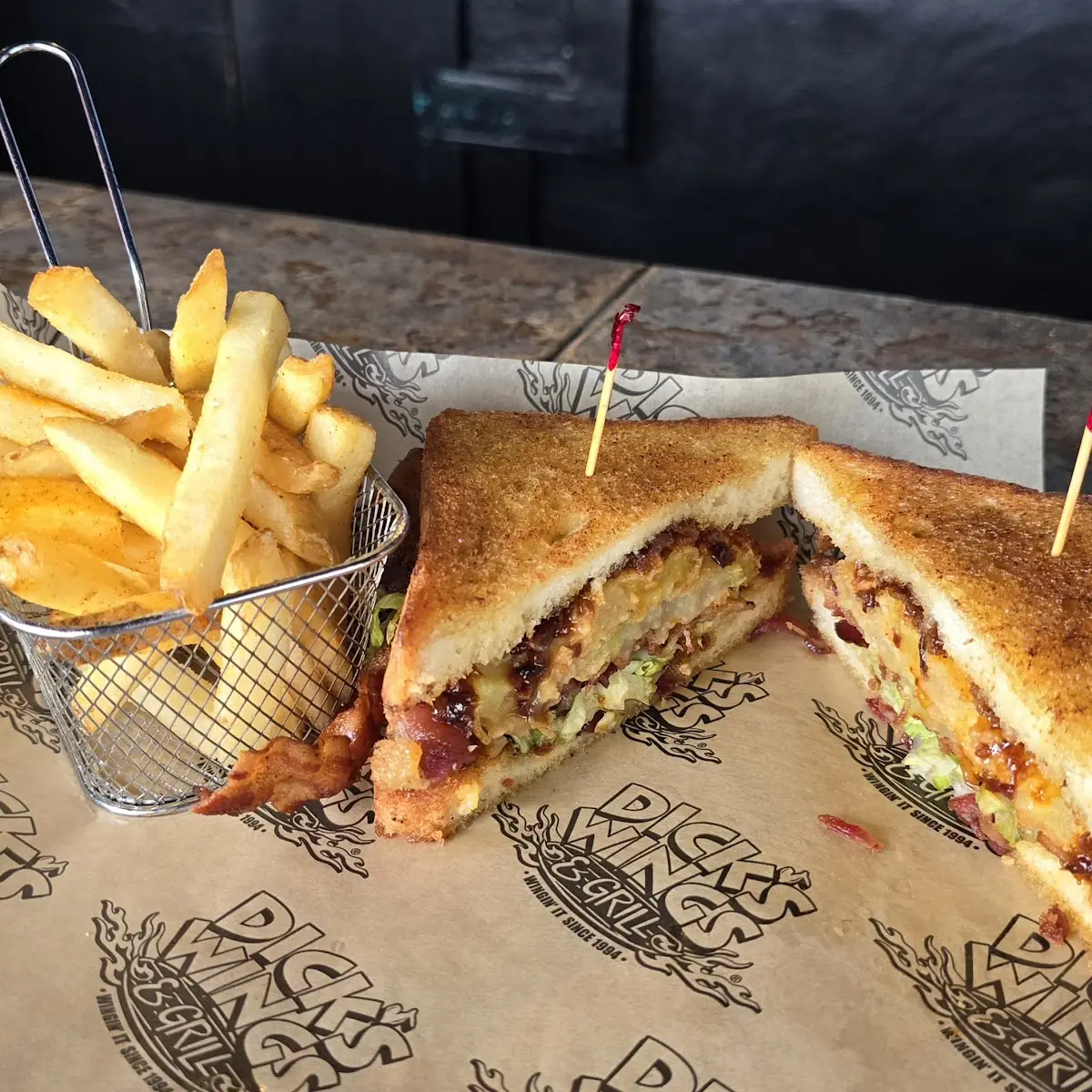 blt w Bacon Jam