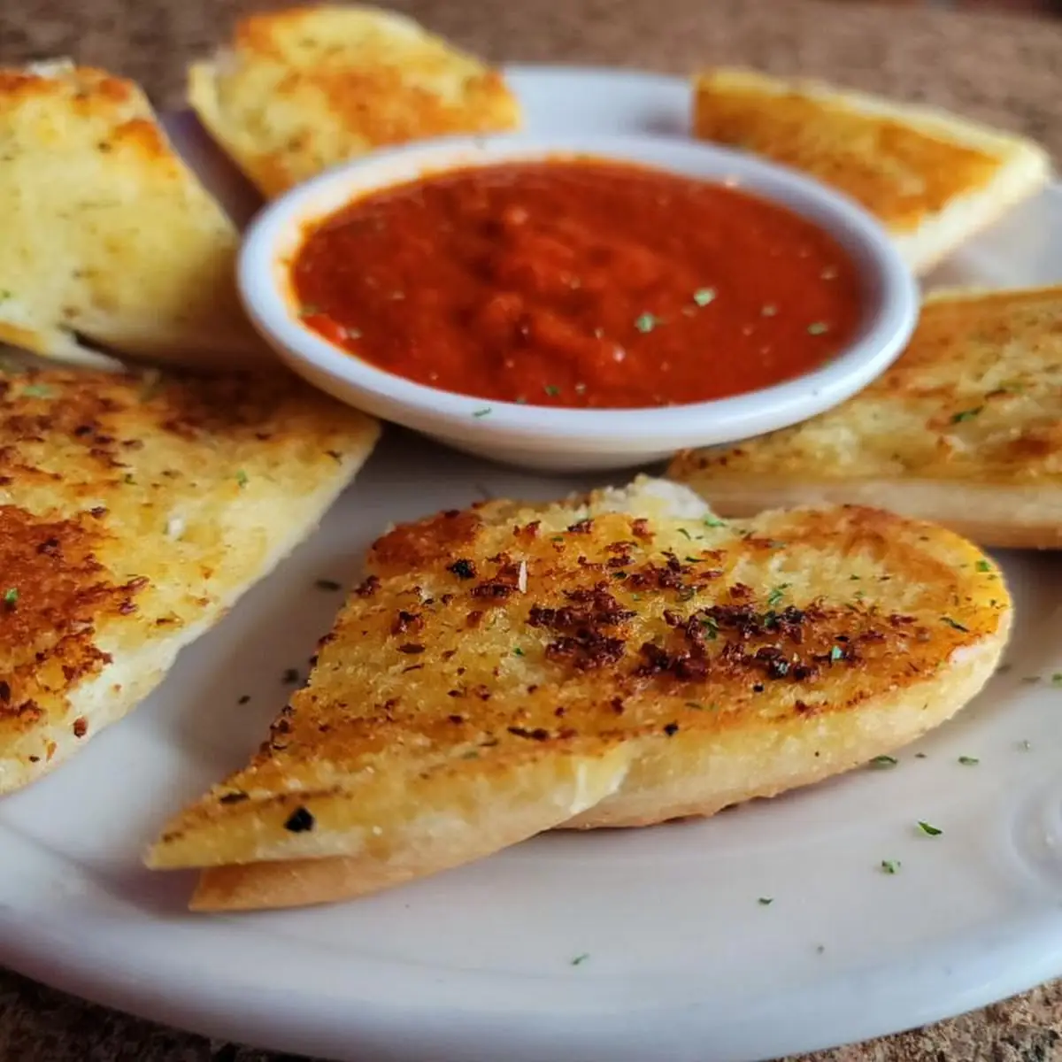 Cheesy Garlic Bread w Marinara
