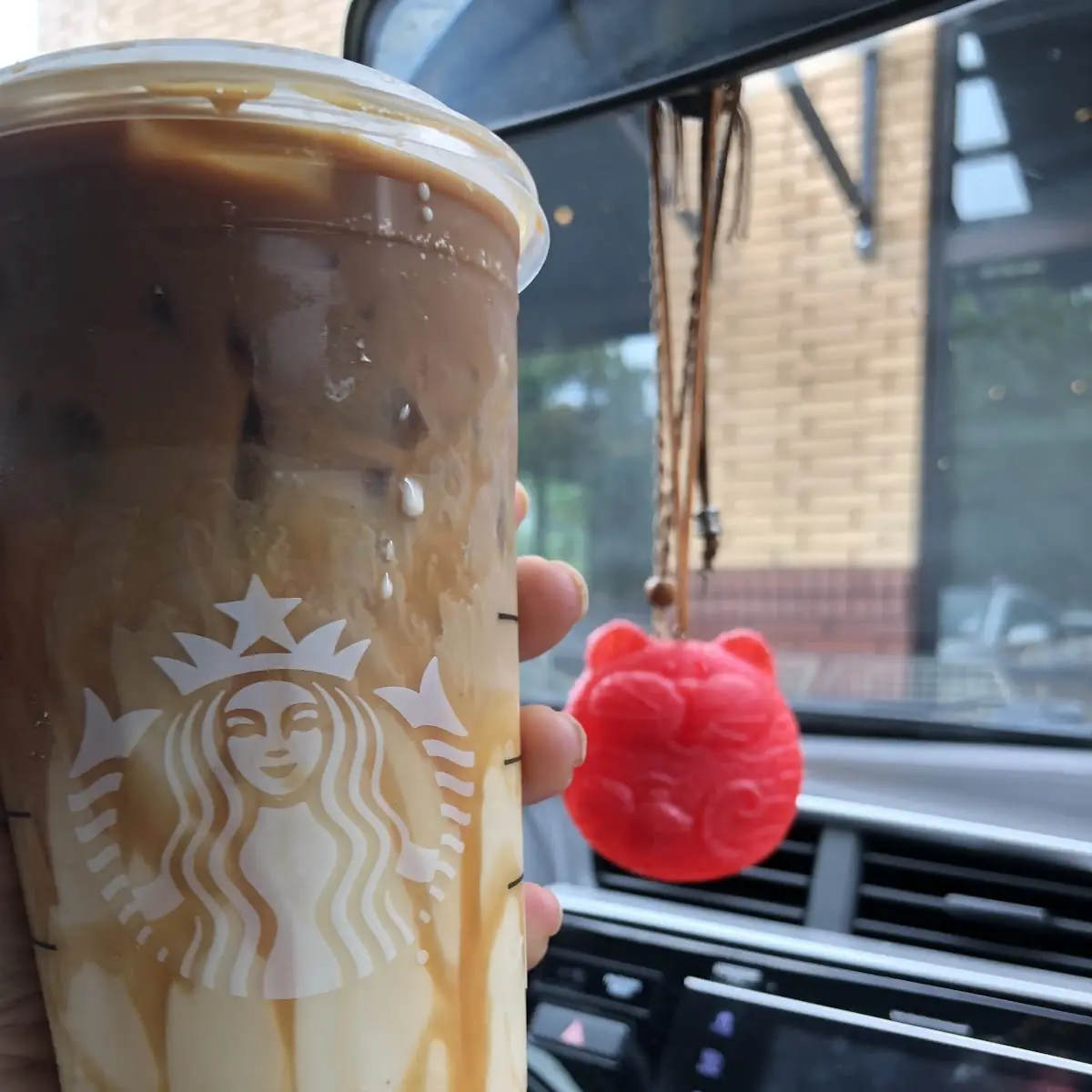 Oat Milk Apple Crisp Macchiato w Caramel Drizzle