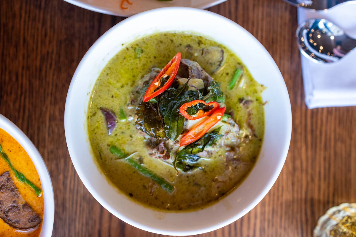 Cari Vert Au Bœuf Beef in Green Curry