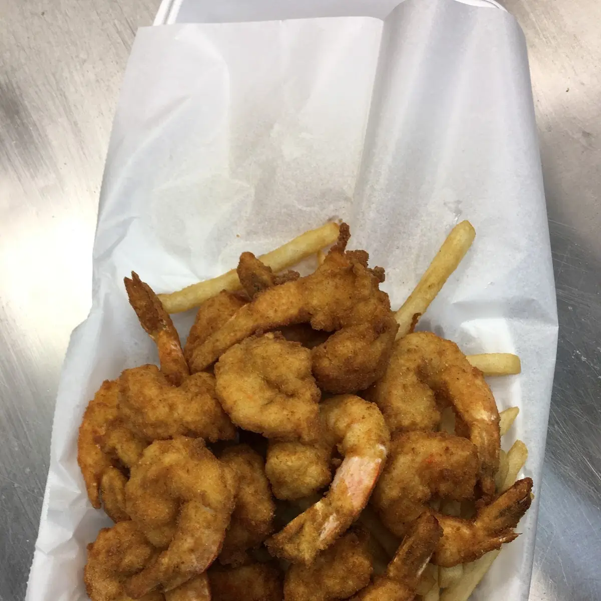 Regular Shrimp Basket with Fries