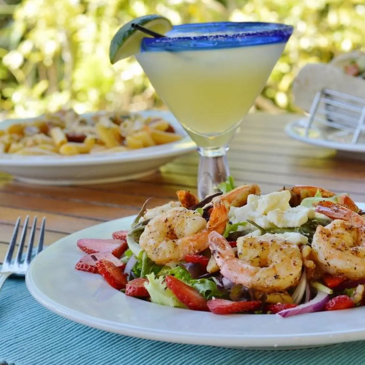 Grilled Shrimp & Berry Salad